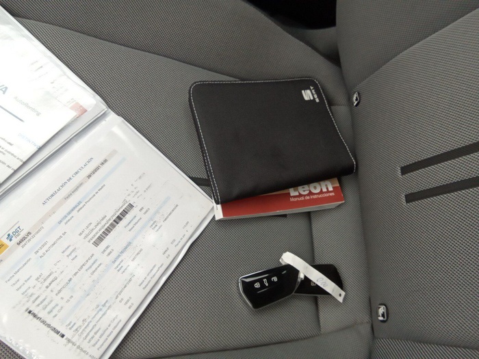 SEAT León 2.0 TDI S&S Style Go 85 kW (115 CV) Vehículo usado en Madrid SEAT León 2.0 TDI S&S Style Go 85 kW (115 CV) Vehículo usado en Madrid