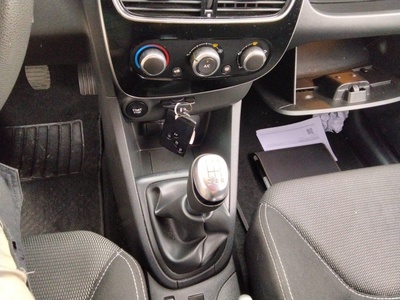 Renault Clio Business TCe 55 kW (75 CV) 12 Renault Clio Business TCe 55 kW (75 CV) 12
