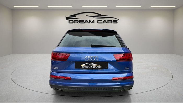 Audi Q7 sport 3.0 TDI quattro 200 kW (272 CV) tiptronic Vehículo usado en Madrid Audi Q7 sport 3.0 TDI quattro 200 kW (272 CV) tiptronic Vehículo usado en Madrid