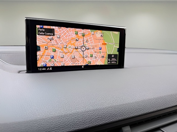 Audi Q7 sport 3.0 TDI quattro 200 kW (272 CV) tiptronic Vehículo usado en Madrid Audi Q7 sport 3.0 TDI quattro 200 kW (272 CV) tiptronic Vehículo usado en Madrid