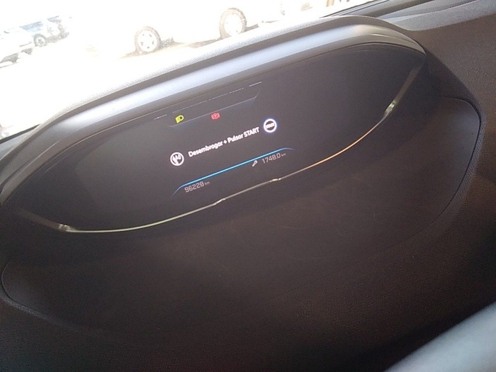 Peugeot 3008 BlueHDi 130 S&S Active Pack 96 kW (130 CV) Vehículo usado en Madrid Peugeot 3008 BlueHDi 130 S&S Active Pack 96 kW (130 CV) Vehículo usado en Madrid