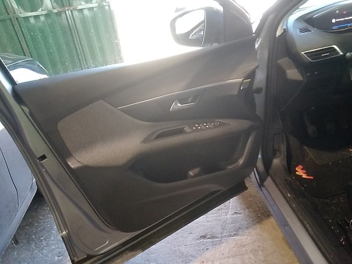 Peugeot 3008 BlueHDi 130 S&S Active Pack 96 kW (130 CV) Vehículo usado en Madrid Peugeot 3008 BlueHDi 130 S&S Active Pack 96 kW (130 CV) Vehículo usado en Madrid