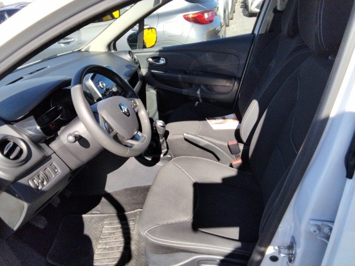 Renault Clio Business TCe 55 kW (75 CV) Vehículo usado en Madrid Renault Clio Business TCe 55 kW (75 CV) Vehículo usado en Madrid