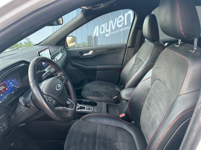 Ford Kuga 2.5 Duratec FHEV ST-Line X 4x2 Auto 140 kW (190 CV) Vehículo usado en Madrid Ford Kuga 2.5 Duratec FHEV ST-Line X 4x2 Auto 140 kW (190 CV) Vehículo usado en Madrid