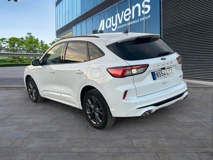 Ford Kuga 2.5 Duratec FHEV ST-Line X 4x2 Auto 140 kW (190 CV) Vehículo usado en Madrid Ford Kuga 2.5 Duratec FHEV ST-Line X 4x2 Auto 140 kW (190 CV) Vehículo usado en Madrid