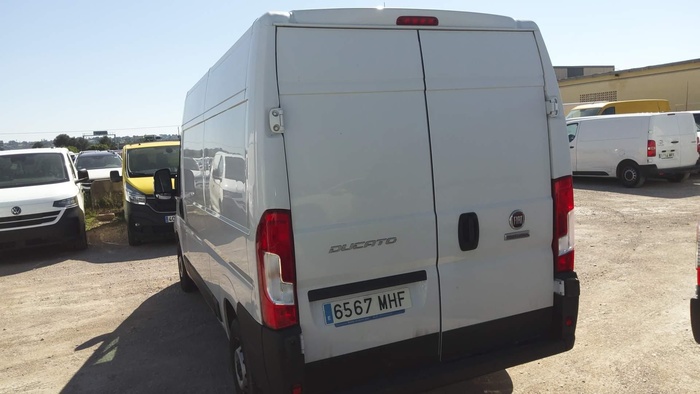 Fiat Ducato Furgon 2.3 Multijet Easy Pro L2H2 103 kW (140 CV) 3.500 Vehículo usado en Madrid Fiat Ducato Furgon 2.3 Multijet Easy Pro L2H2 103 kW (140 CV) 3.500 Vehículo usado en Madrid