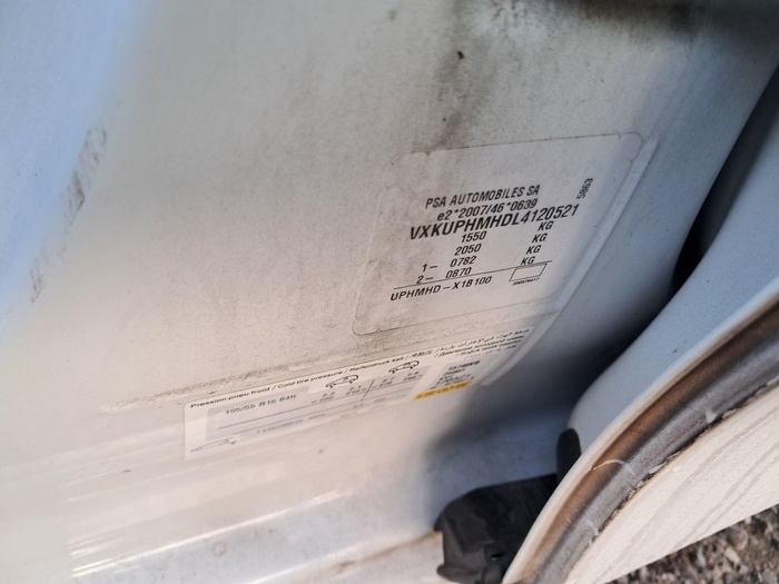 Opel Corsa 1.2 XEL Edition 55 kW (75 CV) Vehículo usado en Madrid Opel Corsa 1.2 XEL Edition 55 kW (75 CV) Vehículo usado en Madrid