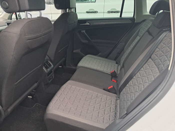 Volkswagen Tiguan Life 2.0 TDI 110 kW (150 CV) DSG Vehículo usado en Madrid Volkswagen Tiguan Life 2.0 TDI 110 kW (150 CV) DSG Vehículo usado en Madrid