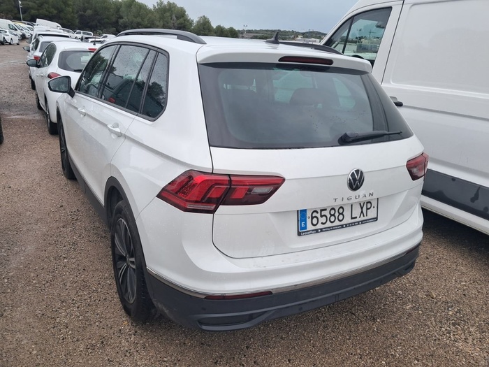 Volkswagen Tiguan Life 2.0 TDI 110 kW (150 CV) DSG Vehículo usado en Madrid Volkswagen Tiguan Life 2.0 TDI 110 kW (150 CV) DSG Vehículo usado en Madrid