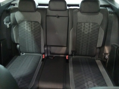 Volkswagen Tiguan R-Line 2.0 TDI 110 kW (150 CV) DSG 8 Volkswagen Tiguan R-Line 2.0 TDI 110 kW (150 CV) DSG 8