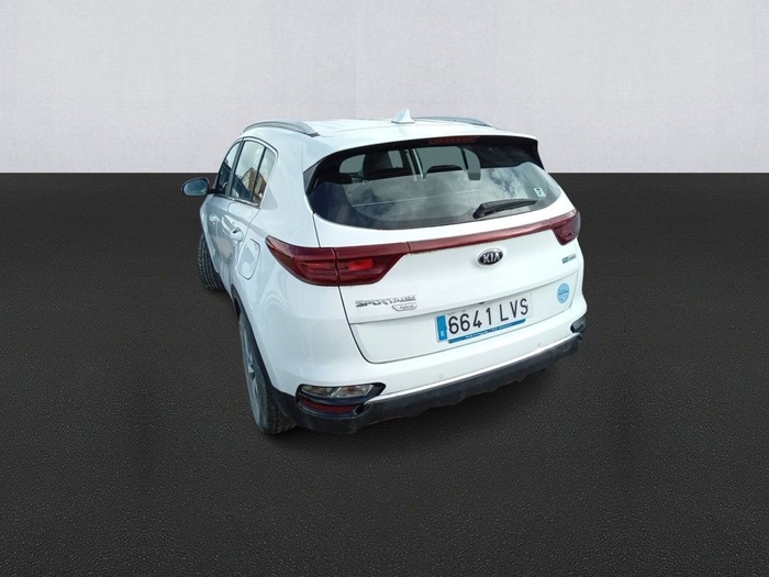 Kia Sportage 1.6 MHEV Business 4x4 100 kW (136 CV) Vehículo usado en Madrid Kia Sportage 1.6 MHEV Business 4x4 100 kW (136 CV) Vehículo usado en Madrid