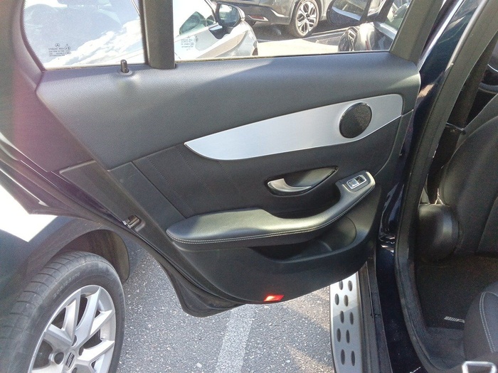 Mercedes-Benz GLC 250 d 4Matic 150 kW (204 CV) Vehículo usado en Madrid Mercedes-Benz GLC 250 d 4Matic 150 kW (204 CV) Vehículo usado en Madrid