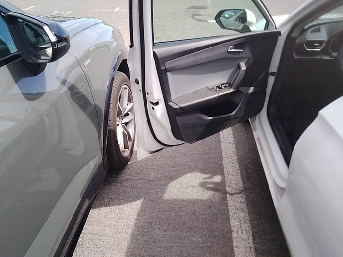 SEAT León 2.0 TDI S&S Style XL 85 kW (115 CV) Vehículo usado en Madrid SEAT León 2.0 TDI S&S Style XL 85 kW (115 CV) Vehículo usado en Madrid