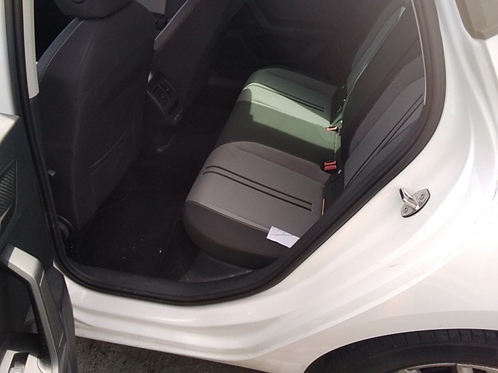 SEAT León 2.0 TDI S&S Style XL 85 kW (115 CV) Vehículo usado en Madrid SEAT León 2.0 TDI S&S Style XL 85 kW (115 CV) Vehículo usado en Madrid