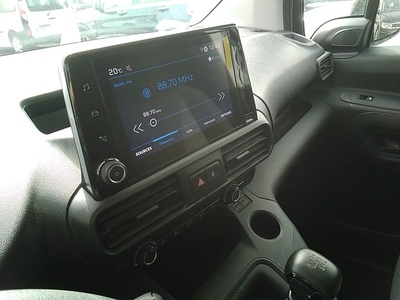 Peugeot Partner Furgon BlueHDi 100 Standard 600kg 75 kW (102 CV) 9 Peugeot Partner Furgon BlueHDi 100 Standard 600kg 75 kW (102 CV) 9