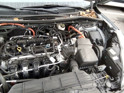 Ford Kuga 2.5 Duratec FHEV Titanium Auto 140 kW (190 CV) 15 Ford Kuga 2.5 Duratec FHEV Titanium Auto 140 kW (190 CV) 15