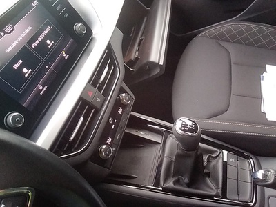 Skoda Kamiq 1.0 TSI Ambition 81 kW (110 CV) 10 Skoda Kamiq 1.0 TSI Ambition 81 kW (110 CV) 10