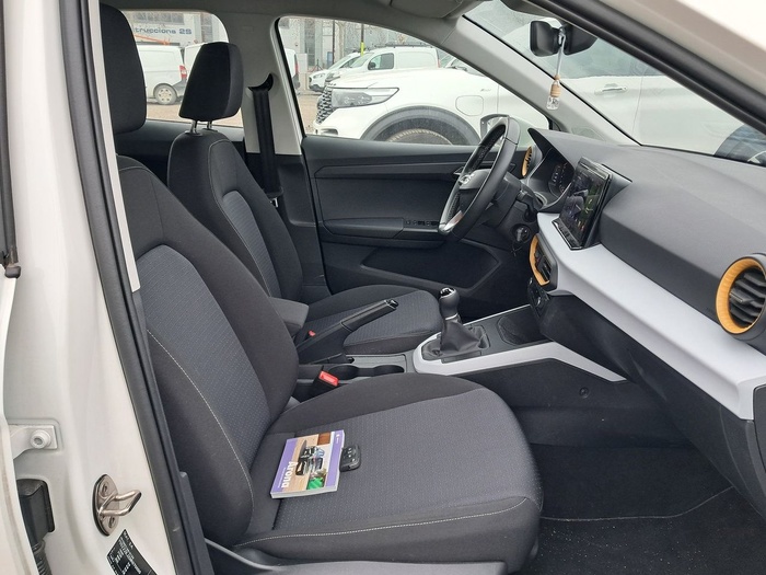 SEAT Arona 1.0 TSI Style Plus 81 kW (110 CV) Vehículo usado en Madrid SEAT Arona 1.0 TSI Style Plus 81 kW (110 CV) Vehículo usado en Madrid