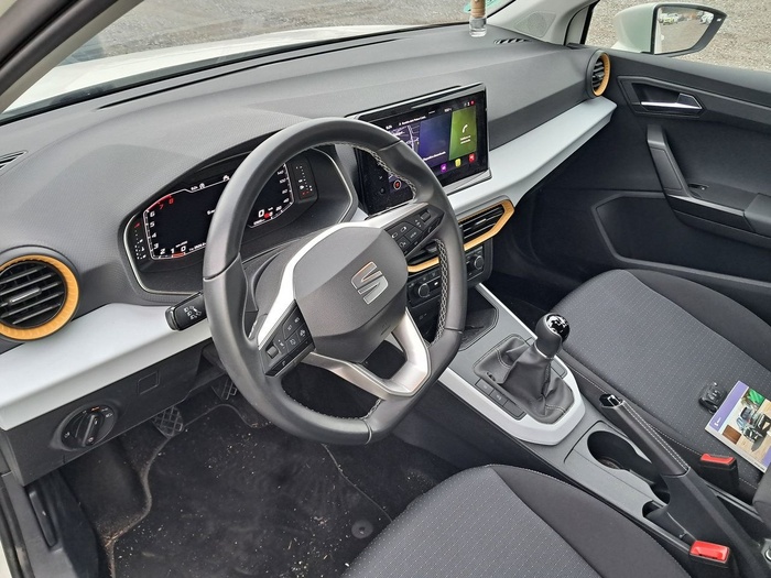 SEAT Arona 1.0 TSI Style Plus 81 kW (110 CV) Vehículo usado en Madrid SEAT Arona 1.0 TSI Style Plus 81 kW (110 CV) Vehículo usado en Madrid