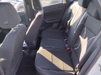 Volkswagen Polo Advance 1.0 TSI 70 kW (95 CV) 9 Volkswagen Polo Advance 1.0 TSI 70 kW (95 CV) 9