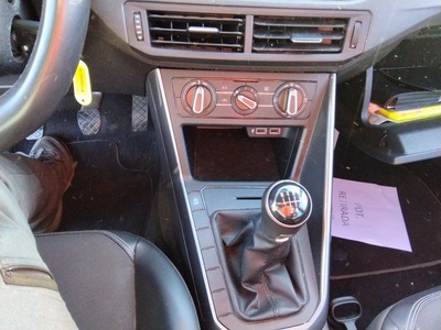 Volkswagen Polo Advance 1.0 TSI 70 kW (95 CV) 13 Volkswagen Polo Advance 1.0 TSI 70 kW (95 CV) 13