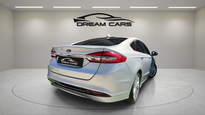 Ford Mondeo 2.0 Híbrido Titanium HEV AT 137 kW (187 CV) Vehículo usado en Madrid Ford Mondeo 2.0 Híbrido Titanium HEV AT 137 kW (187 CV) Vehículo usado en Madrid