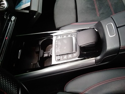 Mercedes-Benz GLA 250 e 160 kW (218 CV) 11 Mercedes-Benz GLA 250 e 160 kW (218 CV) 11