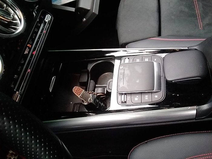 Mercedes-Benz GLA 250 e 160 kW (218 CV) Vehículo usado en Madrid Mercedes-Benz GLA 250 e 160 kW (218 CV) Vehículo usado en Madrid