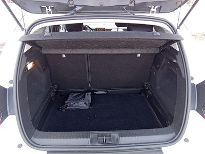 Renault Captur Intens TCe GLP 74 kW (100 CV) 15 Renault Captur Intens TCe GLP 74 kW (100 CV) 15