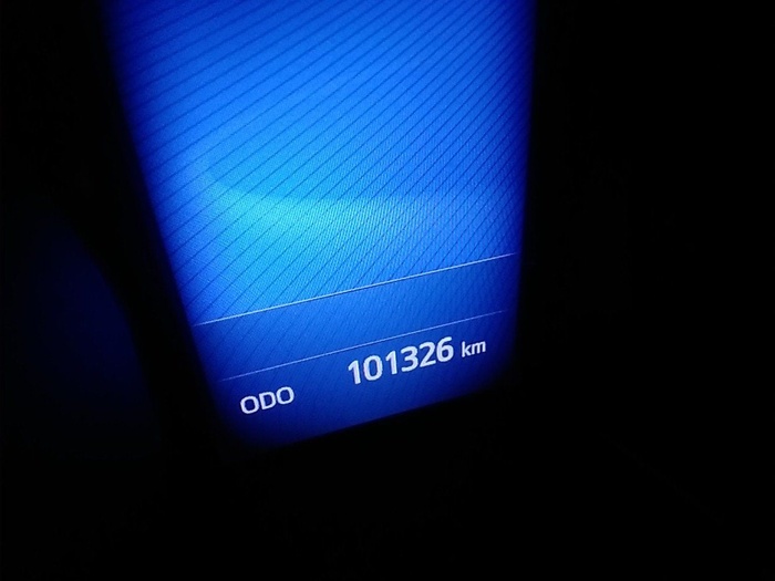 Toyota C-HR 1.8 125H Active 90 kW (122 CV) Vehículo usado en Madrid Toyota C-HR 1.8 125H Active 90 kW (122 CV) Vehículo usado en Madrid