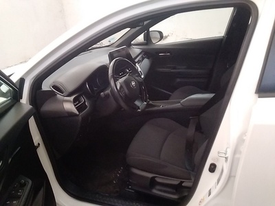 Toyota C-HR 1.8 125H Active 90 kW (122 CV) 12 Toyota C-HR 1.8 125H Active 90 kW (122 CV) 12