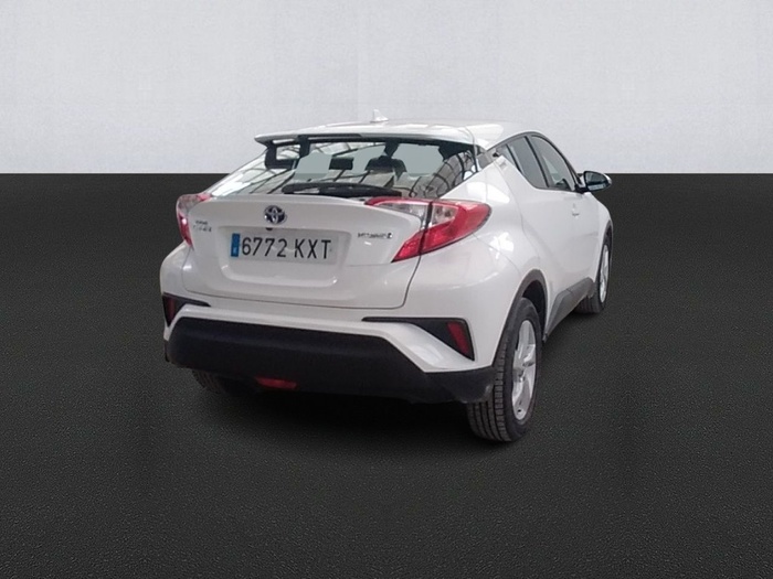 Toyota C-HR 1.8 125H Active 90 kW (122 CV) Vehículo usado en Madrid Toyota C-HR 1.8 125H Active 90 kW (122 CV) Vehículo usado en Madrid