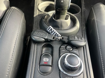 MINI MINI Countryman Cooper 100 kW (136 CV) 15 MINI MINI Countryman Cooper 100 kW (136 CV) 15