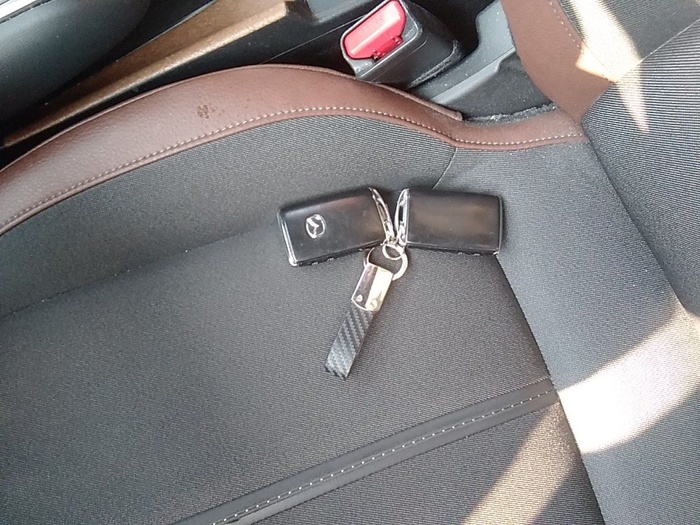 Mazda MX-30 e-Skyactiv R-EV Advantage Industrial Vintage Auto 125 kW (170 CV) Vehículo usado en Madrid Mazda MX-30 e-Skyactiv R-EV Advantage Industrial Vintage Auto 125 kW (170 CV) Vehículo usado en Madrid