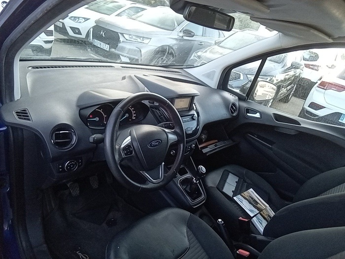 Ford Tourneo Courier 1.5 TDCi Sport 74 kW (100 CV) Vehículo usado en Madrid Ford Tourneo Courier 1.5 TDCi Sport 74 kW (100 CV) Vehículo usado en Madrid