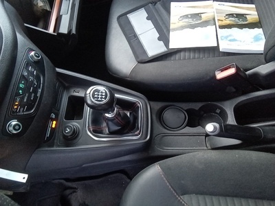 Ford Tourneo Courier 1.5 TDCi Sport 74 kW (100 CV) 15 Ford Tourneo Courier 1.5 TDCi Sport 74 kW (100 CV) 15