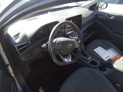 Hyundai Ioniq 1.6 GDI HEV Tecno DT 104 kW (141 CV) 10 Hyundai Ioniq 1.6 GDI HEV Tecno DT 104 kW (141 CV) 10