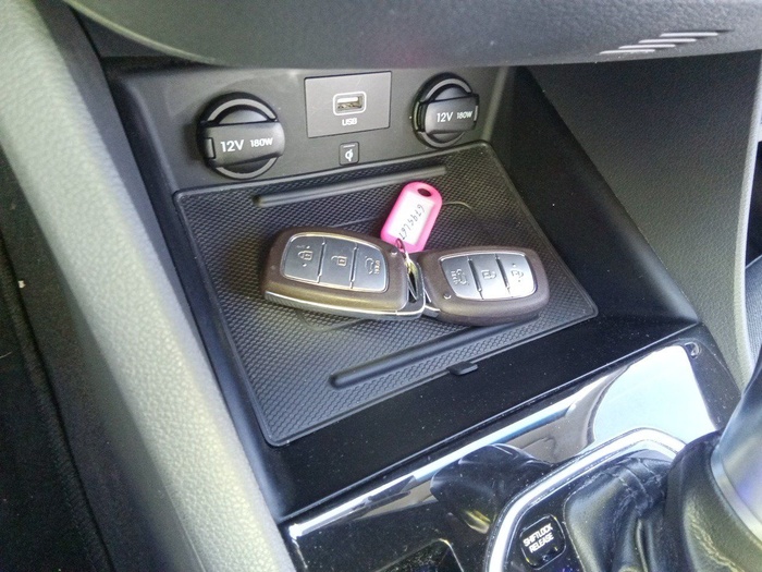 Hyundai Ioniq 1.6 GDI HEV Tecno DT 104 kW (141 CV) Vehículo usado en Madrid Hyundai Ioniq 1.6 GDI HEV Tecno DT 104 kW (141 CV) Vehículo usado en Madrid