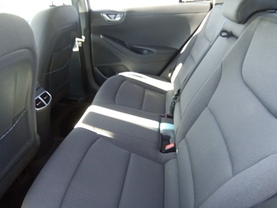 Hyundai Ioniq 1.6 GDI HEV Tecno DT 104 kW (141 CV) 9 Hyundai Ioniq 1.6 GDI HEV Tecno DT 104 kW (141 CV) 9