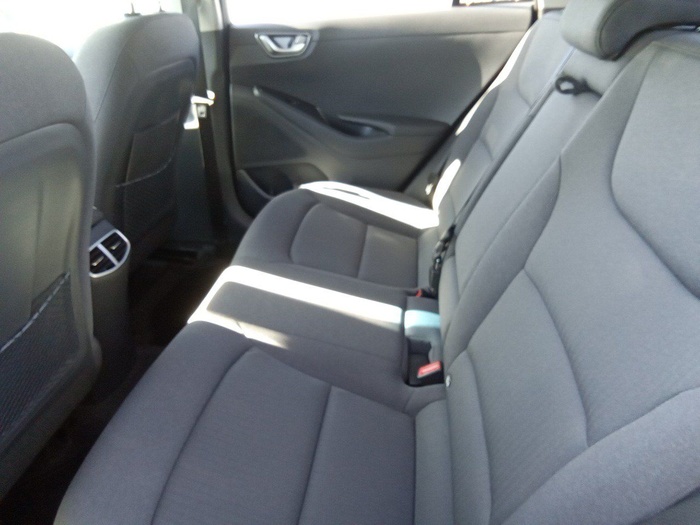 Hyundai Ioniq 1.6 GDI HEV Tecno DT 104 kW (141 CV) Vehículo usado en Madrid Hyundai Ioniq 1.6 GDI HEV Tecno DT 104 kW (141 CV) Vehículo usado en Madrid