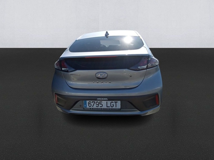 Hyundai Ioniq 1.6 GDI HEV Tecno DT 104 kW (141 CV) Vehículo usado en Madrid Hyundai Ioniq 1.6 GDI HEV Tecno DT 104 kW (141 CV) Vehículo usado en Madrid