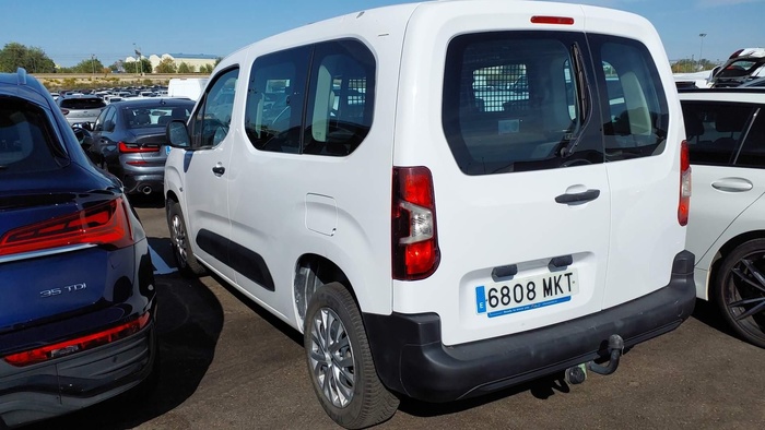 Citroen Berlingo BlueHDi 100 S&S Talla M Live Pack Business 75 kW (102 CV) Vehículo usado en Madrid Citroen Berlingo BlueHDi 100 S&S Talla M Live Pack Business 75 kW (102 CV) Vehículo usado en Madrid