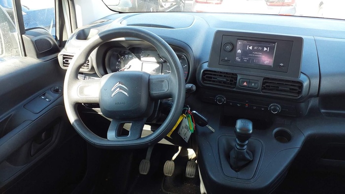 Citroen Berlingo BlueHDi 100 S&S Talla M Live Pack Business 75 kW (102 CV) Vehículo usado en Madrid Citroen Berlingo BlueHDi 100 S&S Talla M Live Pack Business 75 kW (102 CV) Vehículo usado en Madrid