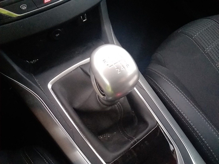 Peugeot 308 SW BlueHDi 130 S&S Allure 96 kW (130 CV) Vehículo usado en Madrid Peugeot 308 SW BlueHDi 130 S&S Allure 96 kW (130 CV) Vehículo usado en Madrid