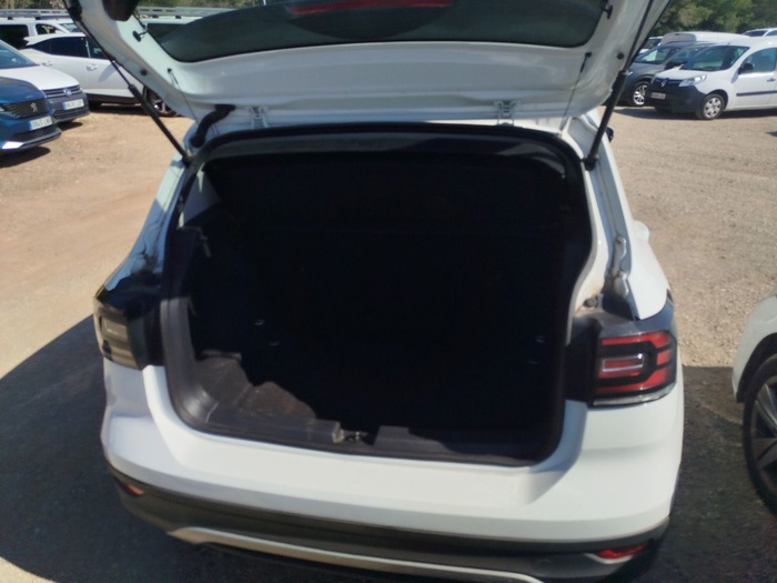 Volkswagen T-Cross Edition 1.0 TSI 70 kW (95 CV) Vehículo usado en Madrid Volkswagen T-Cross Edition 1.0 TSI 70 kW (95 CV) Vehículo usado en Madrid