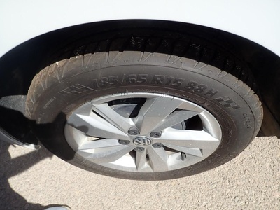 Volkswagen Polo Advance 1.0 TSI 70 kW (95 CV) 5 Volkswagen Polo Advance 1.0 TSI 70 kW (95 CV) 5