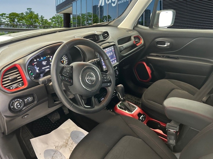 Jeep Renegade 1.3 PHEV Trailhawk AWD AT 177 kW (240 CV) Vehículo usado en Madrid Jeep Renegade 1.3 PHEV Trailhawk AWD AT 177 kW (240 CV) Vehículo usado en Madrid