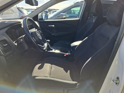 Nissan Qashqai DIG-T 140 mHEV N-Connecta 4x2 103 kW (140 CV) 13 Nissan Qashqai DIG-T 140 mHEV N-Connecta 4x2 103 kW (140 CV) 13