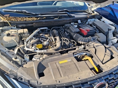 Nissan Qashqai DIG-T 140 mHEV N-Connecta 4x2 103 kW (140 CV) 12 Nissan Qashqai DIG-T 140 mHEV N-Connecta 4x2 103 kW (140 CV) 12