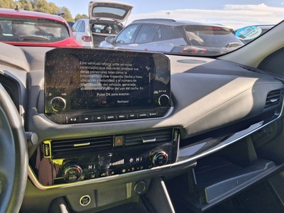 Nissan Qashqai DIG-T 140 mHEV N-Connecta 4x2 103 kW (140 CV) 15 Nissan Qashqai DIG-T 140 mHEV N-Connecta 4x2 103 kW (140 CV) 15